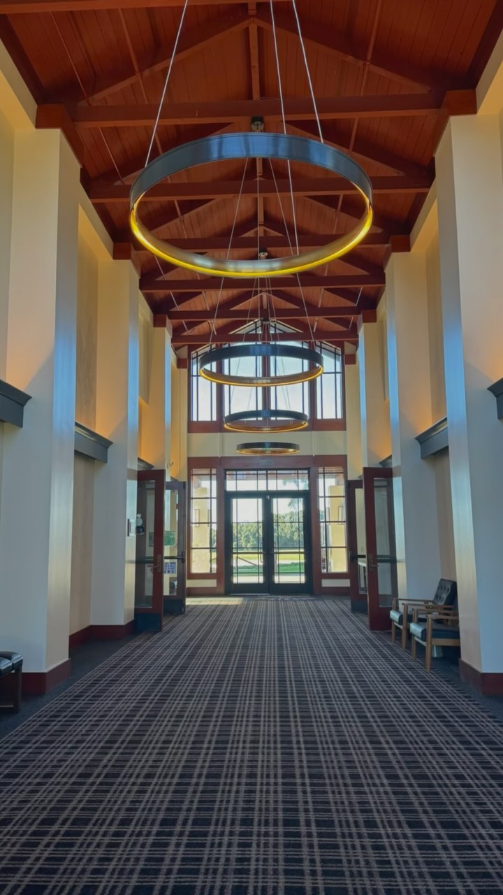 Our hallway recently received a makeover and we think it’s stunning! The new ceiling lights, carpet, and mural are exquisite! What do you think of our recent upgrade? 

#refresh #newlook #upgradedspace #mural #presidiosf #presidiogc #presidiogolfcoursewedding #presidiogolfcourse #presidioevents #presidio #sanfranciscoevents