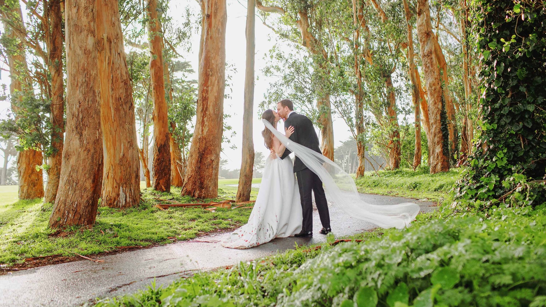 “I vow to fiercely love you in all your forms, now and forever. I promise to never forget that this is a once in a lifetime love.”⁠
- The Vow ⁠

#presidio #presidiogolfcourse #wedding #weddingday #weddingvenue #californiawedding #sanfrancisco #sanfranciscowedding #bestdayever #loveislove #weddingphotography #weddingplanner #married